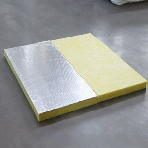 Couverture ou <span class=keywords><strong>rouleau</strong></span> <span class=keywords><strong>de</strong></span> <span class=keywords><strong>laine</strong></span> <span class=keywords><strong>de</strong></span> <span class=keywords><strong>verre</strong></span> en feuille d'aluminium ou feutre en <span class=keywords><strong>rouleau</strong></span> <span class=keywords><strong>de</strong></span> <span class=keywords><strong>laine</strong></span> <span class=keywords><strong>de</strong></span> fibre <span class=keywords><strong>de</strong></span> <span class=keywords><strong>verre</strong></span> pour l'isolation des murs ou du toit - Product Image 3
