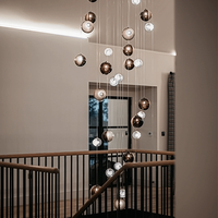 Lustre Moderne de Luxe en Sphères de Verre pour Grande Escalier, Production OEM en Gros, Vente Directe Usine, Lustre Cascade Sphère Cosmique