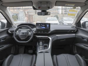 A buon mercato usato 7 posti SUV Dongfeng <span class=keywords><strong>Peugeot</strong></span> 5008 <span class=keywords><strong>auto</strong></span> usate a benzina a basso chilometraggio veicoli di seconda mano dalla cina - Product Image 6