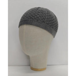 Chapeau de Kufi en tricot musulman brodé multicolore confortable de haute qualité pour le voyage - Product Image 3