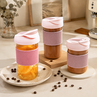 Mug en verre borosilicate transparent à large ouverture de 12 oz et 15 oz avec manchon en silicone et paille dissimulée pour café glacé et boissons froides