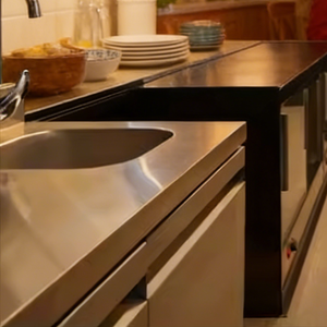 Barra de Cócteles Móvil de Estilo Urbano Personalizable con Sección de Bebidas Frías, Equipamiento para Café, Aperitivos y Papas Fritas para Remolque de Comida - Product Image 5