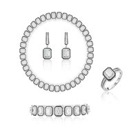 Ensembles de bijoux en zircone blanche carrée en gros : colliers, boucles d'oreilles, bagues, bracelets, accessoires neutres en laiton émaillé noir pour fêtes