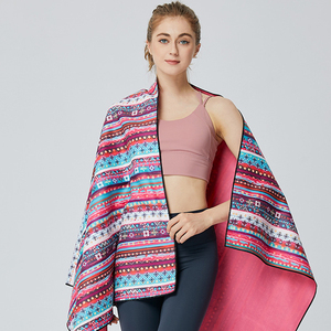 ผ้าเช็ดตัวชายหาดไมโครไฟเบอร์พิมพ์ลายแบบกำหนดเอง แห้งเร็ว พิมพ์ลายแบบซับลิเมชั่น พร้อมโลโก้ - Product Image 4