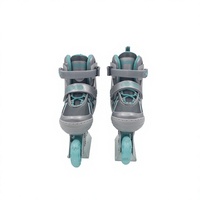 Chaussures de patinage professionnelles en fibre de carbone avec cadre CNC, roulettes lumineuses en PU pour patinage de vitesse en extérieur