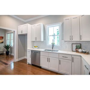 Gabinetes de Cocina <span class=keywords><strong>Prima</strong></span> con Cuerpo de Madera Sólida <span class=keywords><strong>Natural</strong></span> Pintada, Acabado con Pintura Ecológica <span class=keywords><strong>y</strong></span> Encimera de Piedra - Product Image 6
