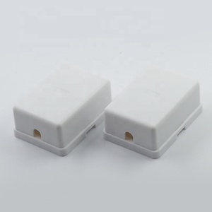 Connecteur mural personnalisé Roseta <span class=keywords><strong>Telephone</strong></span> RJ11 <span class=keywords><strong>Cat</strong></span> 3 certifié ROHS, prise PA66 plaquée or, blanc, 125V/15A JISJACK - Product Image 4