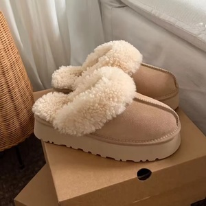 รองเท้าบูทหิมะสำหรับผู้หญิงแบรนด์แฟชั่นดีไซเนอร์สุดหรู น้ำหนักเบา กันลื่น บุนุ่ม พื้นหนา ขนเฟอร์แท้ หนังแท้ - Product Image 1