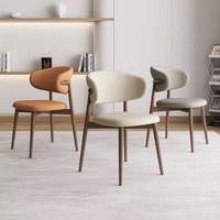 Chaise de salle à manger de style nordique moderne avec structure en acier massif, revêtement en cuir, design ergonomique, dossier amovible - Portable pour la maison