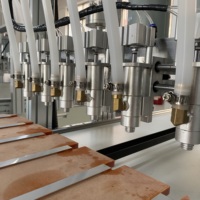 Distributeur automatique de colle à double station pour machine de fixation de circuits imprimés à panneau rétro-éclairé 2x2 Équipement industriel