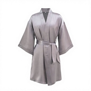 Ensemble 3 pièces en satin de soie : caraco, robe longue à manches longues et peignoir – Élégant, personnalisé, en polyester/coton, pour femme, idéal pour l'hiver, couleur unie, vêtements d'intérieur - Product Image 3