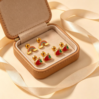 Lot de 12 paires de boucles d'oreilles clous en émail motif nuage, arc-en-ciel et fraise, en acier inoxydable, mignonnes, marque XLS, pour enfants et bébés, idéales comme cadeaux