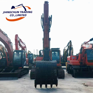 Excavadora de orugas Doosan DX300 usada a gran escala en stock, lista para envío inmediato. Excelente máquina con pocas horas de uso. - Product Image 1