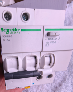 Disjoncteur différentiel IC65N-S 2P C16A VIGI I, protection contre les fuites à la terre, montage sur rail DIN, dispositif de sécurité électrique - Product Image 1