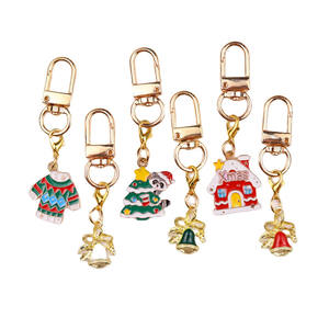 Portachiavi in Metallo con Luci della <span class=keywords><strong>Serie</strong></span> Natalizia, Stile Cartone Animato con Babbo Natale e Albero, Regalo di Capodanno per Famiglia e Amici - Product Image 2