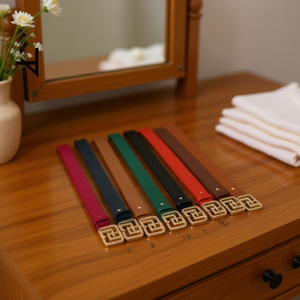 Cintura in Pelle PU Goffrata con Fibbia G, 3,3 cm, Cintura Moda Donna - Product Image 2