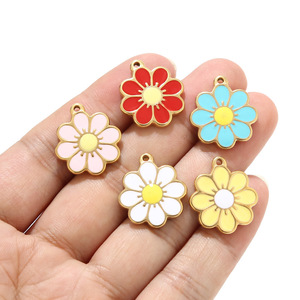 จี้ดอกเดซี่เคลือบเงา |   สร้อยข้อมือและสร้อยคอ DIY ทำจากสแตนเลสสตีลชุบทอง 18K - Product Image 1