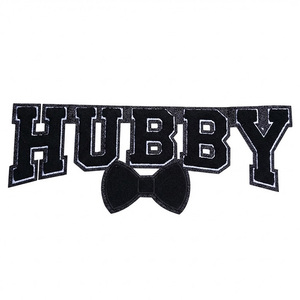 Asciugamano in ciniglia termoadesivo con bordo ricamato glitterato e patch con scritta 'Hubby', adatto per borse, maglioni e altri accessori - Product Image 5