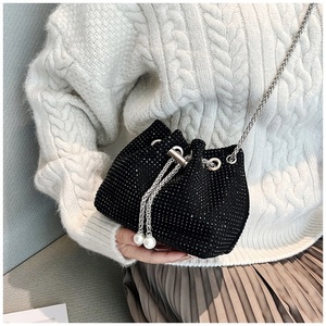 Bolsos de Mano de Moda al por Mayor con Cadena y Diamantes Brillantes para Damas, Bolsos de Cuero para Llevar Bajo el Brazo, Bolsos Cruzados para Mujer - Product Image 5