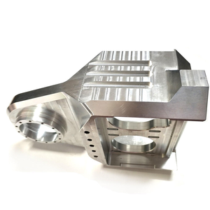 Services de tournage CNC de précision sur mesure pour pièces en acier inoxydable, avec une production de pièces usinées CNC de haute qualité - Product Image 3