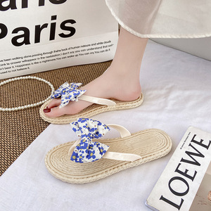 Tongs à semelles souples pour femmes, tongs <span class=keywords><strong>d</strong></span>'été à petits motifs floraux, tongs à nœud papillon, tongs antidérapantes, tongs plates pour la maison, <span class=keywords><strong>sandales</strong></span> pour femmes - Product Image 2