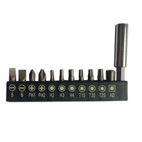Accessoires pour perceuse : coffret cadeau comprenant des embouts plats et des embouts à tête hexagonale, une prise de charge pour perceuse et une tige d'extension pour embouts.