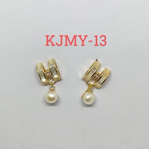 Pendientes de Perlas de Agua Dulce y Latón Hechos a Mano de la Mejor Calidad, Joyería de Regalo para Navidad y San Valentín, Precio de Exportación - Product Image 1