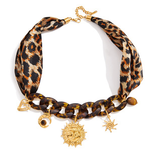 Collier en acier inoxydable électroplaqué Jeding, style européen et américain, avec dentelle et soie, accessoires pour femmes, haut de gamme, automne-hiver - Product Image 5