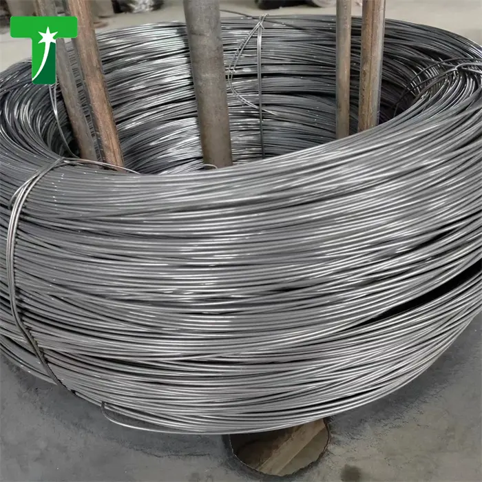 ร้อนขายลวดเล็บวัตถุดิบ SAE 1008 แรงดึงสูงสีดํา anielaled wire5.5 มม.6 มม.8 มม.10 มม.สําหรับเล็บทํา