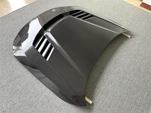 Cofano Motore Anteriore in Fibra di Carbonio per <span class=keywords><strong>BMW</strong></span> Serie 2 <span class=keywords><strong>G42</strong></span> M2 G87 Stile V Leggero da Corsa Ventilato - Product Image 3