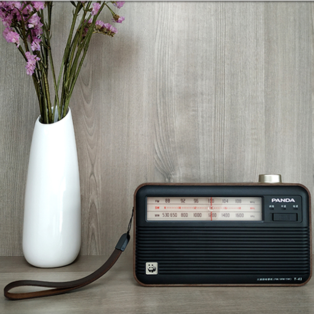 Factory Direct Supply Popular Retro Antique Plastic Wood Grain Classic Portable Am Fm Receiver Vintage Home Radio