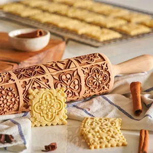 Rouleau à pâtisserie en relief de noël, ustensile de cuisson en bois naturel, outil de gâteau à biscuits en 3D, rouleau à pâtisserie à motif gravé