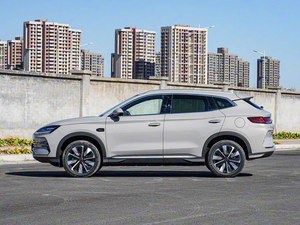 Buen <span class=keywords><strong>Precio</strong></span> para BYD Song <span class=keywords><strong>PLUS</strong></span> DM-i 2025 Edición Conducción Inteligente 112KM Versión Premium con Techo Solar Panorámico, Auto Usado en Stock - Product Image 3