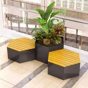 Boîte à fleurs créative en métal assortie au hasard avec banc de repos Pot de fleur en acier hexagone pour centre commercial - Product Image 1