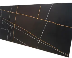 Pierre artificielle à Surface solide Quartz noir, comptoir de cuisine avec veines blanches et dorées
