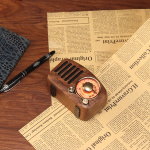 Ancienne marque rétro nostalgique petit haut-parleur portable Radio, Audio Antique de haute qualité classique original en bois sans fil - Product Image 4