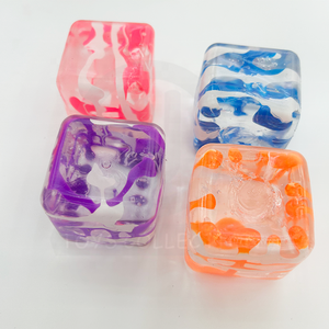Juguete Antiestrés de Alta Calidad con Diseño Único Kawaii, Dados Cuadrados Coloridos para Apretar, Juguete de Plástico Elástico para Niñas y Niños - Product Image 6