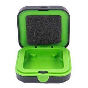 Estuche de Plástico Verde para Airpods con Tapa Negra y Diseño de Cierre Seguro - Product Image 2