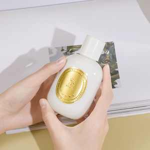 180ml Metal Gold Label Hotel Perfume Aceite esencial Difusor Scent Reed Difusor Set - Product Image 6