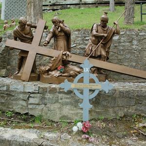 Estación católica de bronce de la Cruz, estatua de <span class=keywords><strong>Simon</strong></span> de cireno, hecha para soportar la cruz - Product Image 3