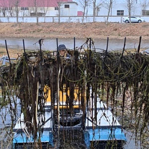 High Efficiency Amphibious Aquatic Weed Harvester River Clean Machinery River Cleaning Boat with Floating Pontoon - Product Image 2