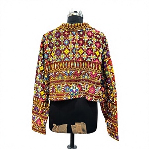 เสื้อแจ็คเก็ตสั้นปักลายบันจารา แฮนด์เมดสไตล์โบฮีเมียนลายดอกไม้ ผ้าฝ้ายระบายอากาศดี เหมาะสำหรับฤดูใบไม้ผลิและฤดูร้อน รุ่นเฮอริเทจ บลูม ผลิตตามแบบ ODM - Product Image 5