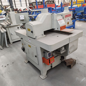 Scie à lame unique automatique pour la découpe longitudinale de précision des planches de bois - Product Image 3