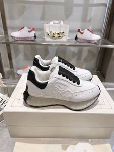 Nouvelles Baskets de Luxe 2025 pour Femmes, Marque de Créateur, Livraison Express, Tige en PVC, Semelle Intermédiaire en PVC, Semelle Extérieure en PVC, Nouveau Style - Product Image 5