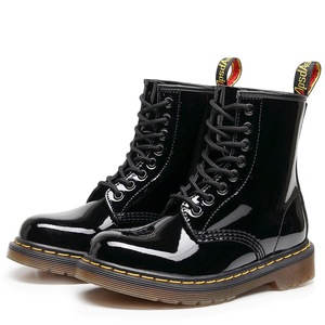 Botas de trabajo con acabado de espejo - botas cortas casuales de estilo británico de charol para mujer - zapatos de cuero genuino para hombre - Product Image 3