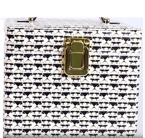 Elegante Astuccio per Trucchi in PU con Chiusura a Fibbia e Custodia per il Trasporto, Marca Tat Modello 39-30943 - Product Image 6