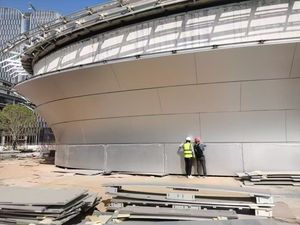 Paneles de Muro Cortina de Aleación de Aluminio Modernos con Superficie Anodizada para Aplicaciones Exteriores en Edificios - Product Image 1