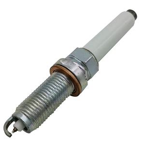 Bují<span class=keywords><strong>a</strong></span> de iridio para coche para C63 GLC43 AMG C300 CLA250 GLC300 C18L M270 2,0 T SILZKFR8D7S A0041597503 A0041597503 - Product Image 1