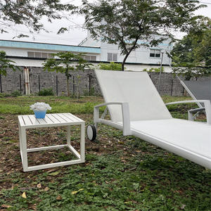 Chaise longue moderne en tissu avec structure en aluminium et coussins pour salon de villa ou de parc - Product Image 5