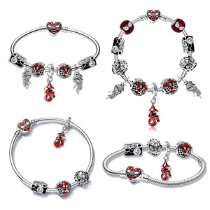 Panjia Manwei Series <span class=keywords><strong>Spiderman</strong></span> Beaded Pendant Bracelet Cobre Plated Love Base Chain Diamond Factory Wholesale Charm Bracelets - Product Image 1
